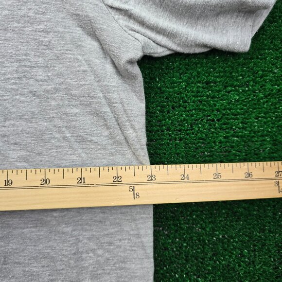 Magellan Tshirt Men XL Gray Short Sleeve USA Flag Labrador Dog Patriotic Outdoor - Picture 5 of 8